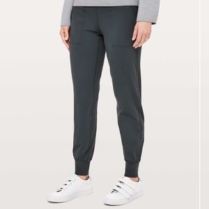 Lululemon align 28” joggers!